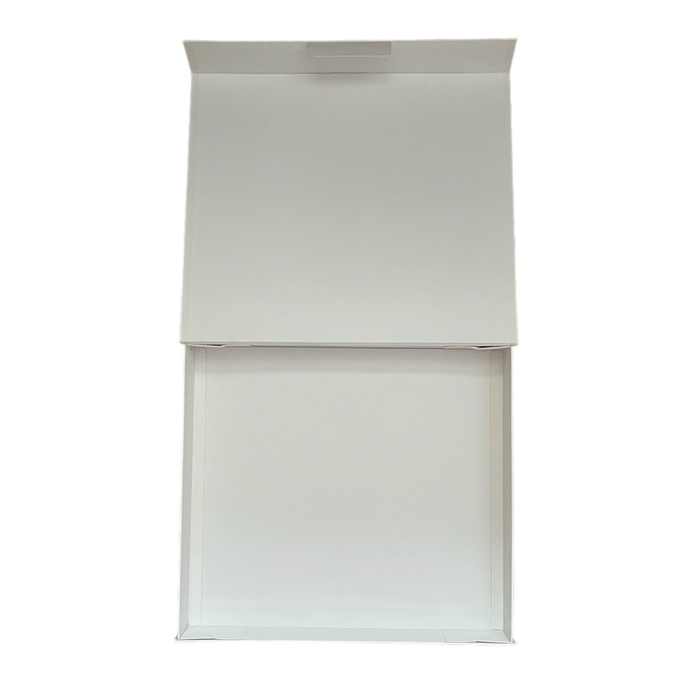 MaxMara Gift Storage Box/Cards/Letter - Picture 7 of 10